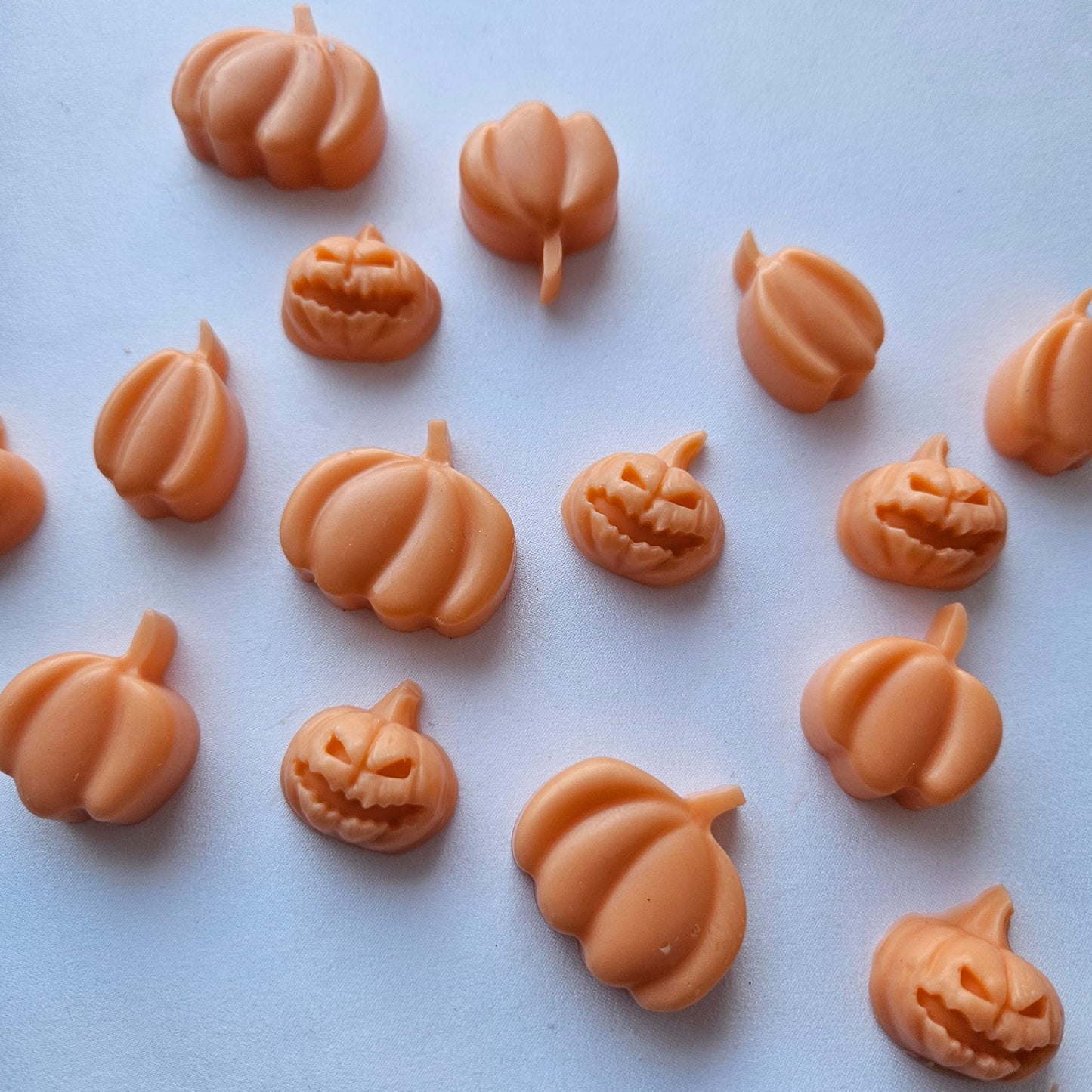 π Spooky Halloween Wax Melts π